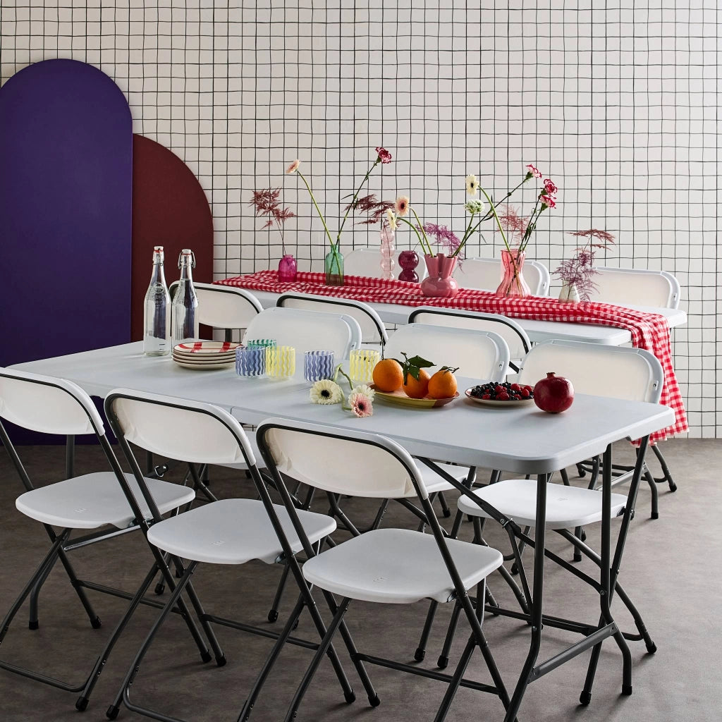 Set di 2 tavoli da ricevimento pieghevoli in plastica, 12 sedie,