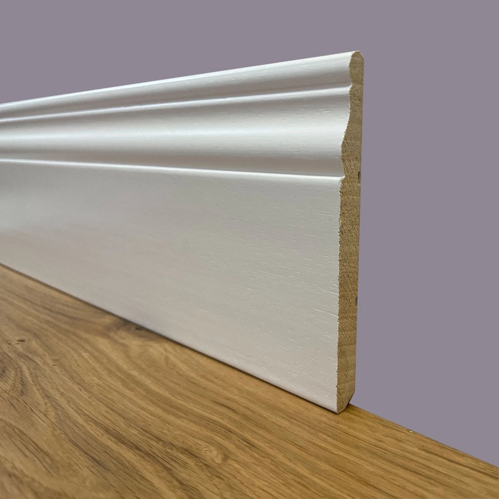 96 metri lineari di BATTISCOPA SLIM laccato bianco in legno MASSELLO DUCALE 120X10