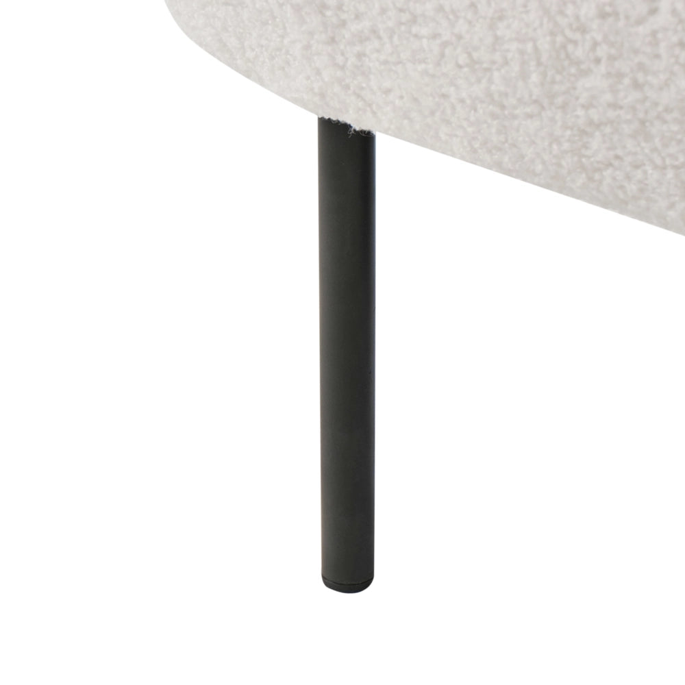 Chaise longue lato sinistro in tessuto bouclè bianco sporco rivestimento idrorepellente gambe in metallo design moderno per soggiorno