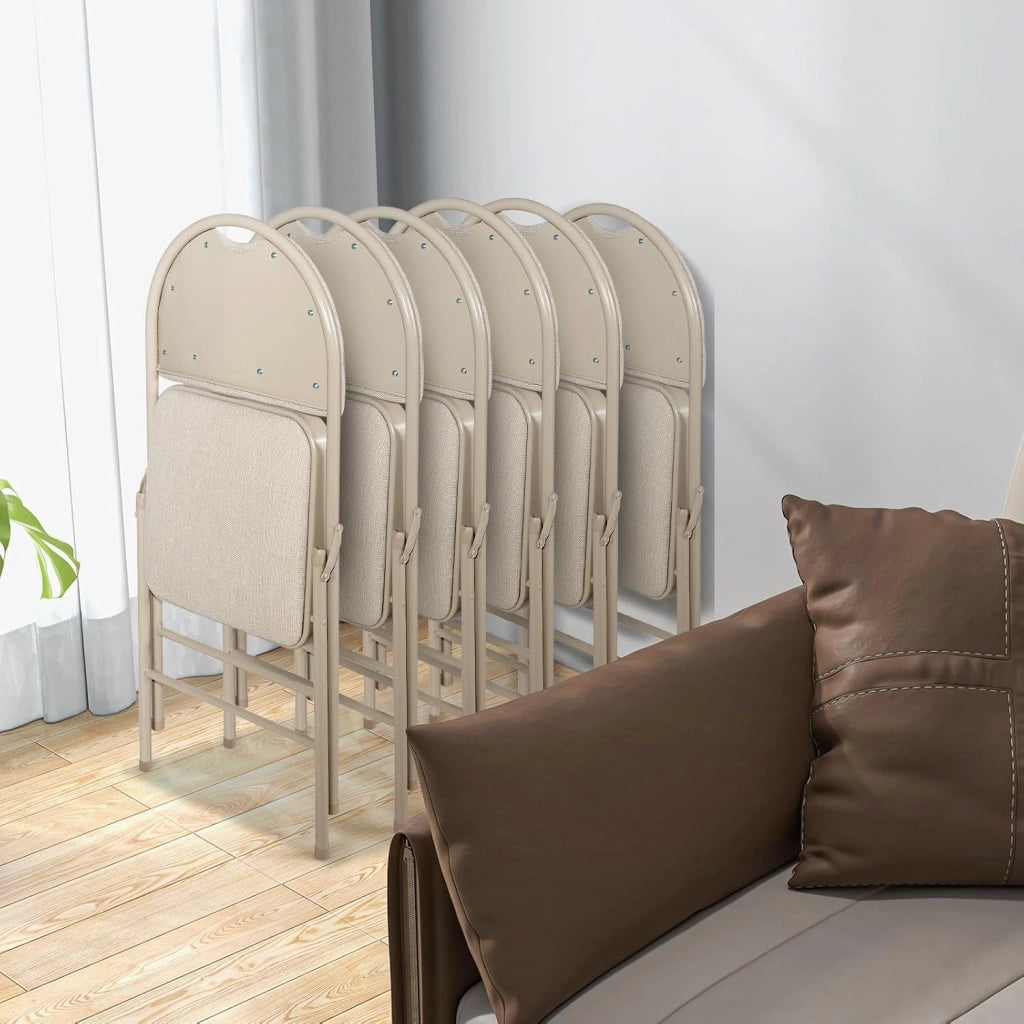 Set di 4 sedie pieghevoli in tessuto, sedie pieghevoli con sedile e schienale imbottito, sedie da pranzo con poggiapiedi telaio in metallo, 50 x 47 x 88,5 cm (Beige)