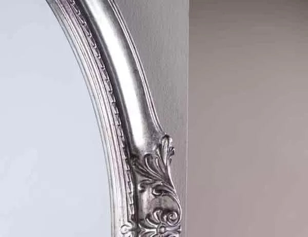 Specchiera in foglia argento ovale- misure: 72 x 92 x 5,5