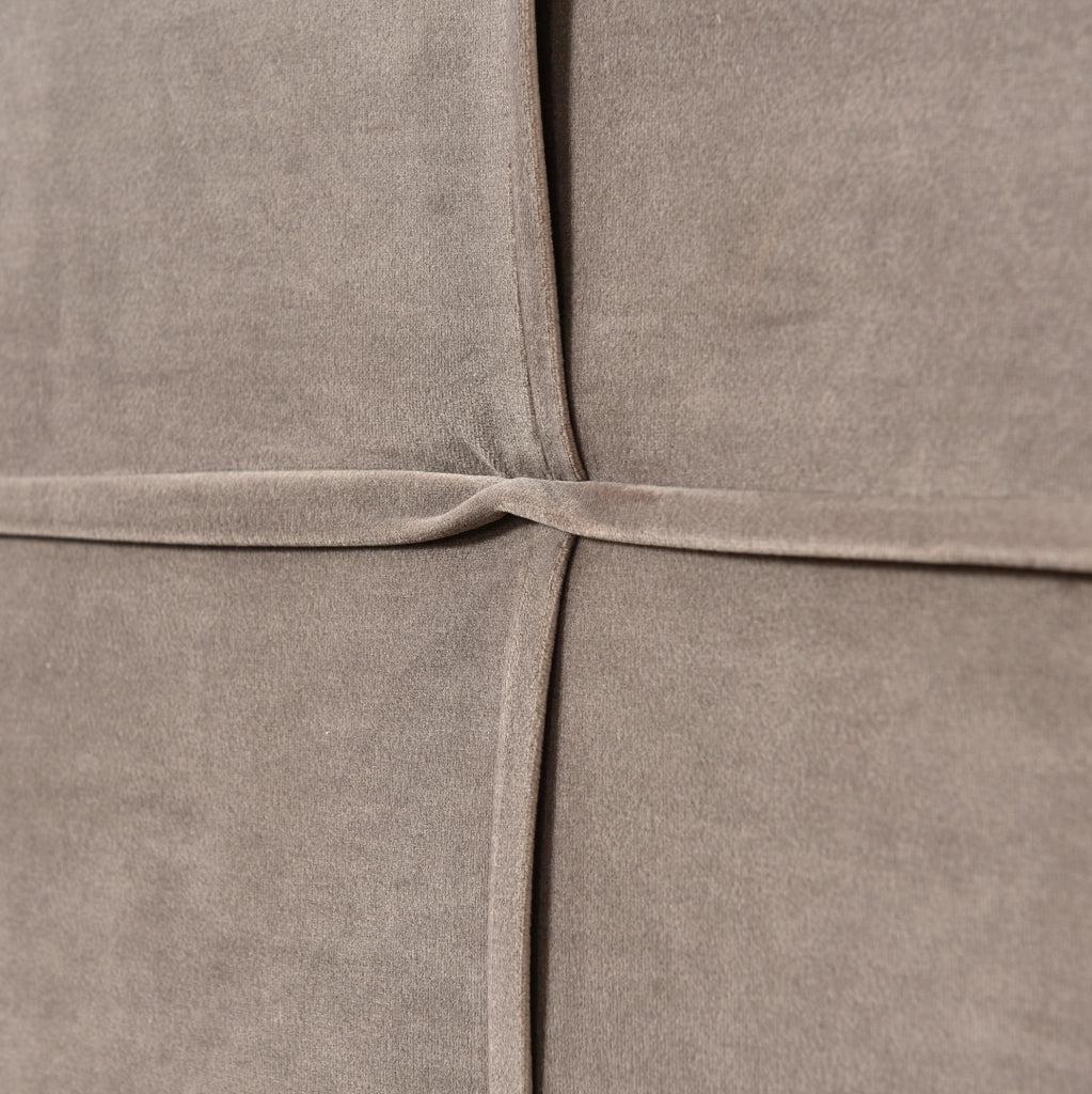 Letto imbottito 140x200 con contenitore e testiera regolabile