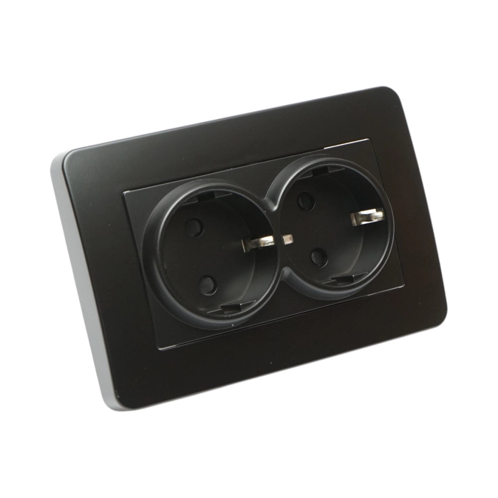 Doppia presa schuko nera da incasso 220V, 16A, PC 83x150mm