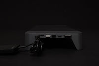 Supporto Monitor da Scrivania 56x20x5,7 cm con Entrata USB e Base di Ricarica Wireless Nero