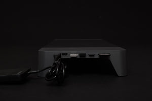 Supporto Monitor da Scrivania 56x20x5,7 cm con Entrata USB e Base di Ricarica Wireless Nero