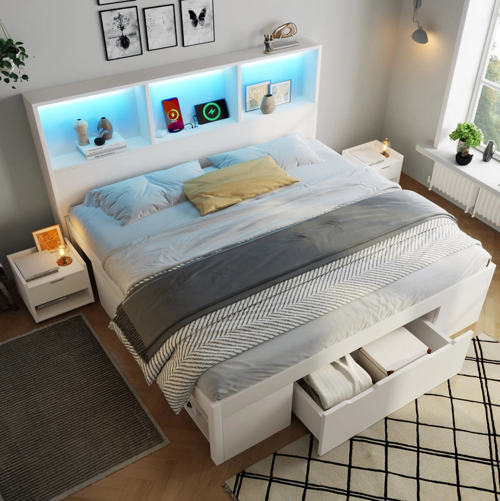 Letto matrimoniale 140x200 cm bianco con comodini mobili e LED