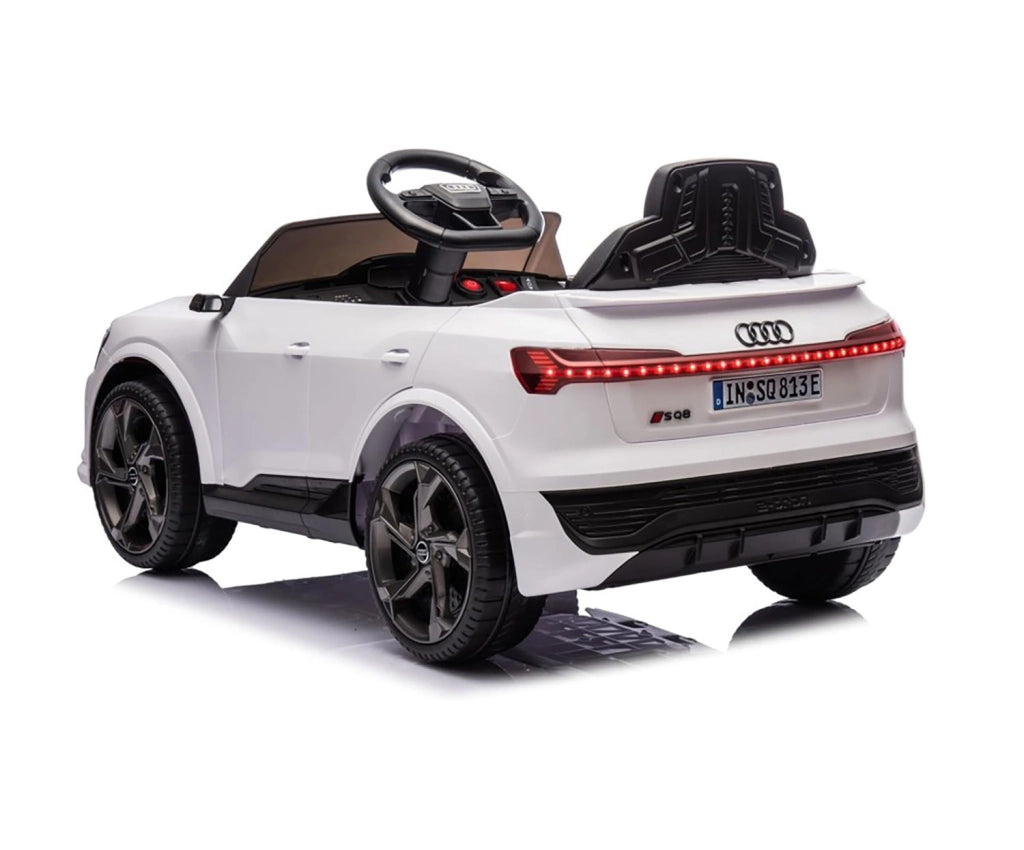 Macchina Elettrica per Bambini 12V Licenza Ufficiale Audi SQ8 E-Tron con Telecomando e Sedile Pelle Bianco