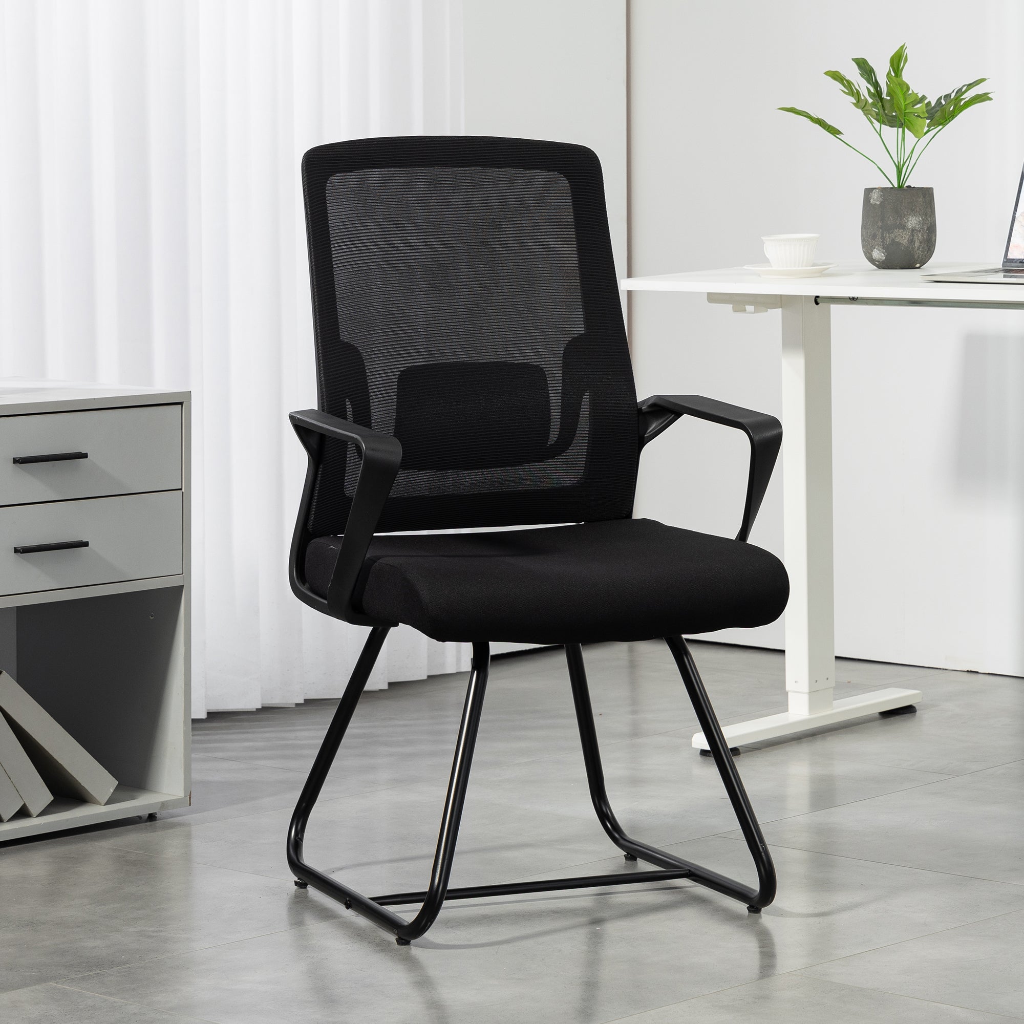 Sedia da Ufficio 57x56x97 cm Senza Ruote Ergonomica con Braccioli Struttura in Acciaio Nero