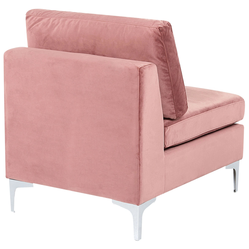 Divano componibile ad angolo versione sinistra in velluto rosa 6 posti a forma di L con gambe in metallo argento stile glamour