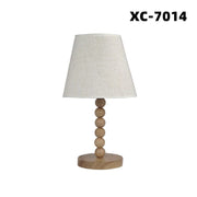 Trade Shop - Lampada Tavolo Con Base In Legno Con Motivo Paralume Bianco Attacco E27 Xc-7014 -