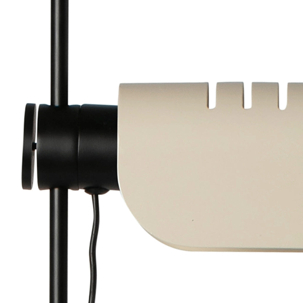 MARTINICA, Piantana, Faro Barcelona Colore: Beige
