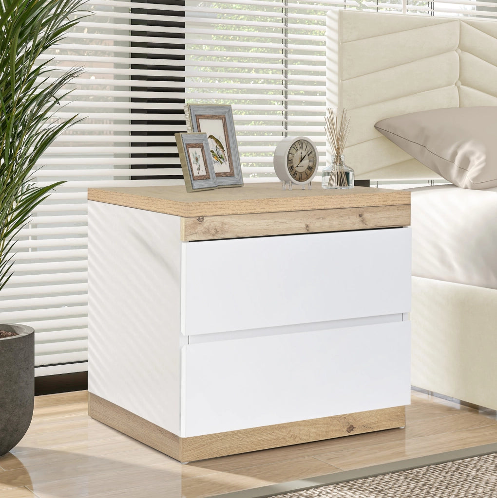Comodino classico con 2 cassetti; in truciolare E1 bianco e rovere