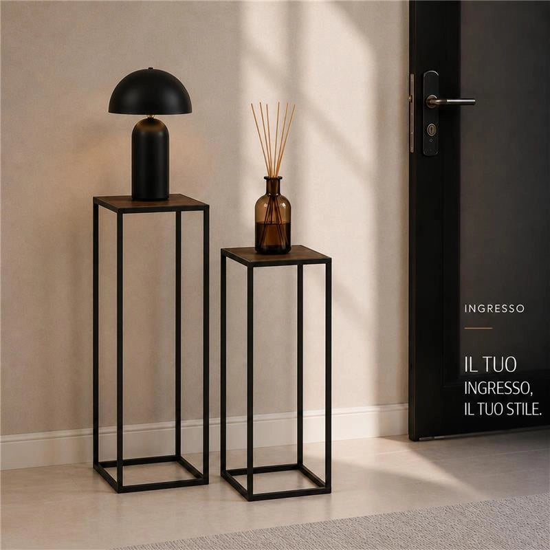 2 COLONNINE IN METALLO NERO MISURE 23X60CM E 27X70CM CON BASE IN MDF COLOR LEGNO