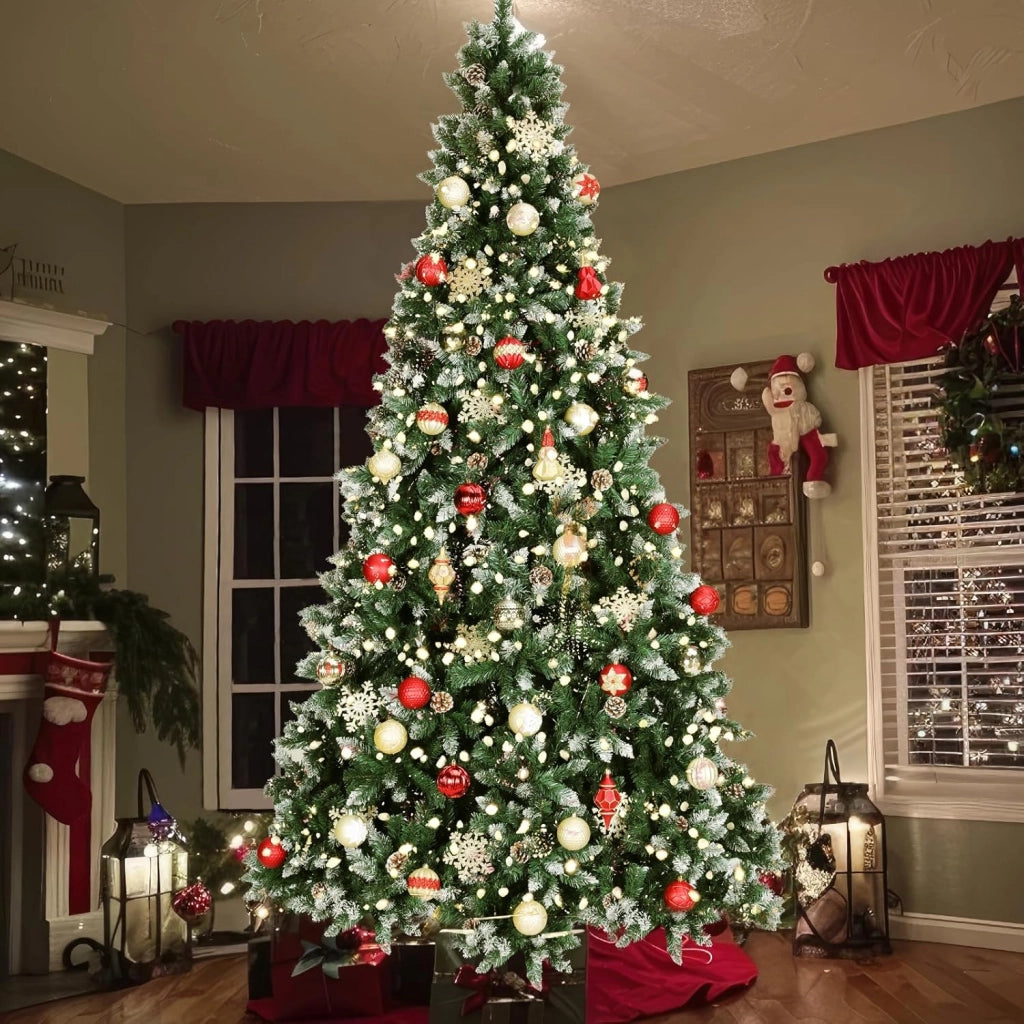 Albero di Natale Innevato 180cm, Albero di Natale Artificiale con 32PCS Pigne, Super Folto, Effetto Realistico e Rami con Aghi Anticaduta, Supporto in Legno, 1092 Punte, Decorazione Natalizia