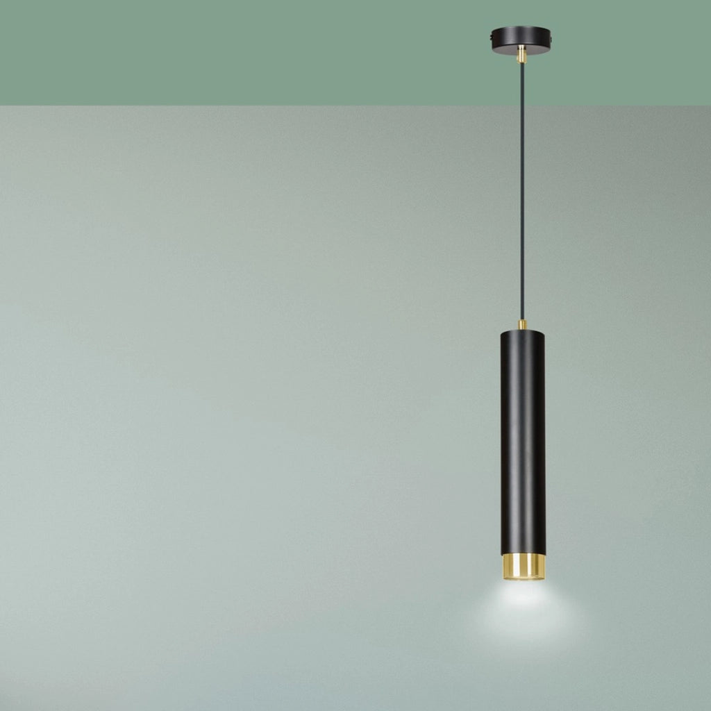 Lampada a sospensione KIBO in acciaio nero opaco e dettagli oro