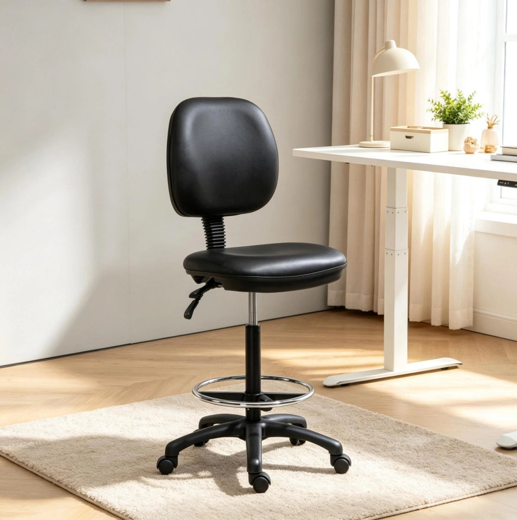 Sgabello da ufficio alto ULEVR con schienale reclinabile 135¡ã, altezza seduta 69-91 cm, poggiapiedi, nero