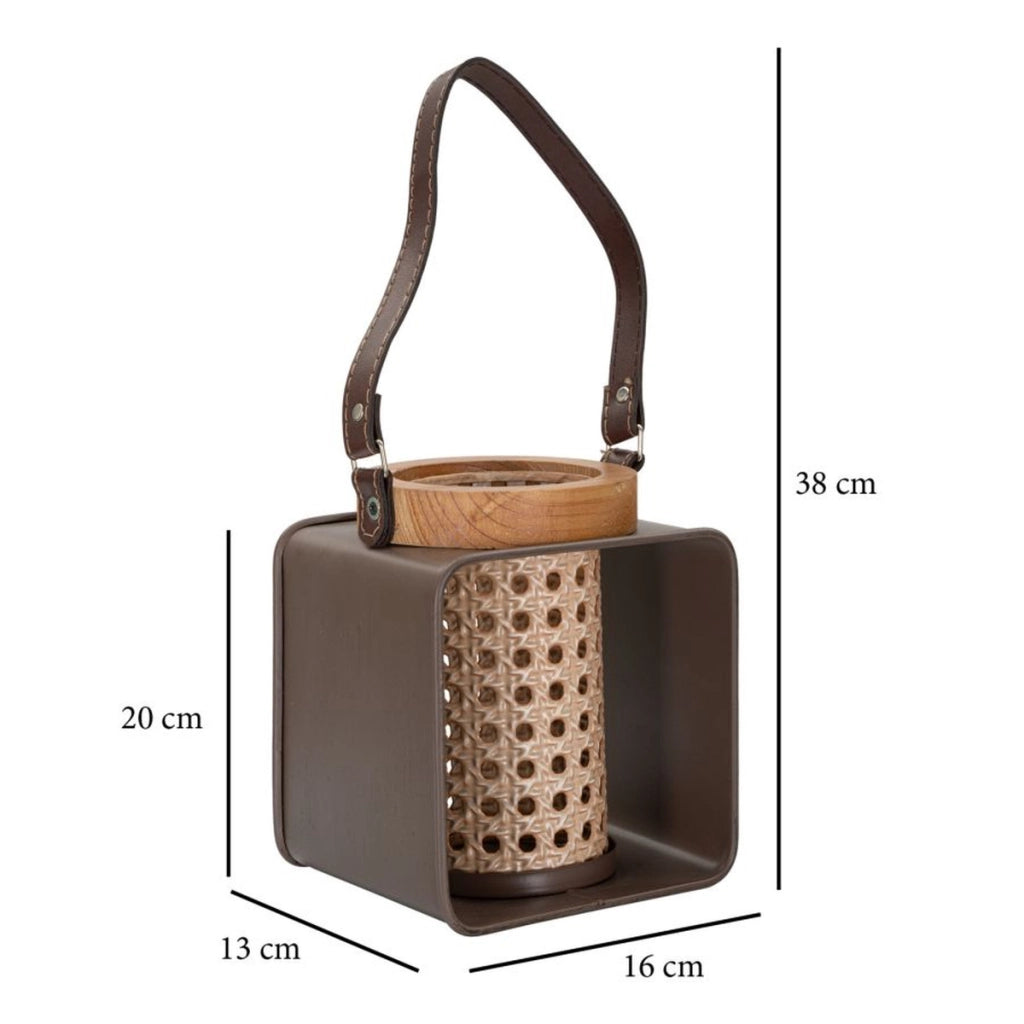 Lanterna in ferro e rattan con manico in cuoio CM 16x13x20