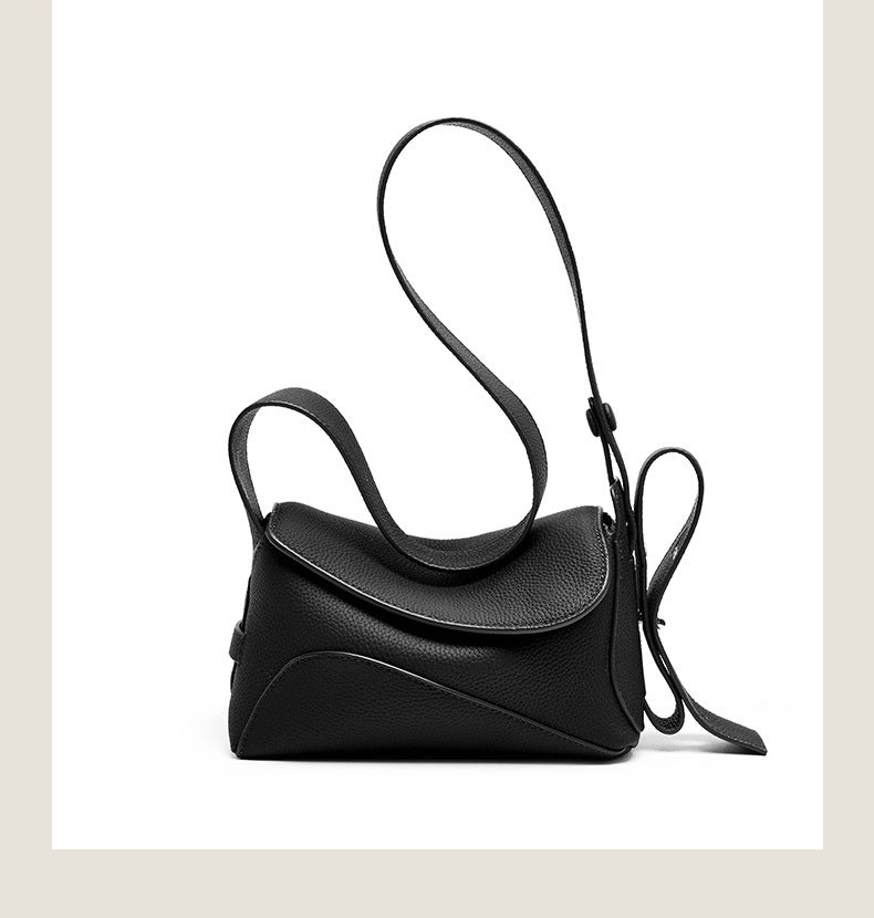 Borsa a tracolla da donna in vera pelle, spaziosa e casual, colore nero.