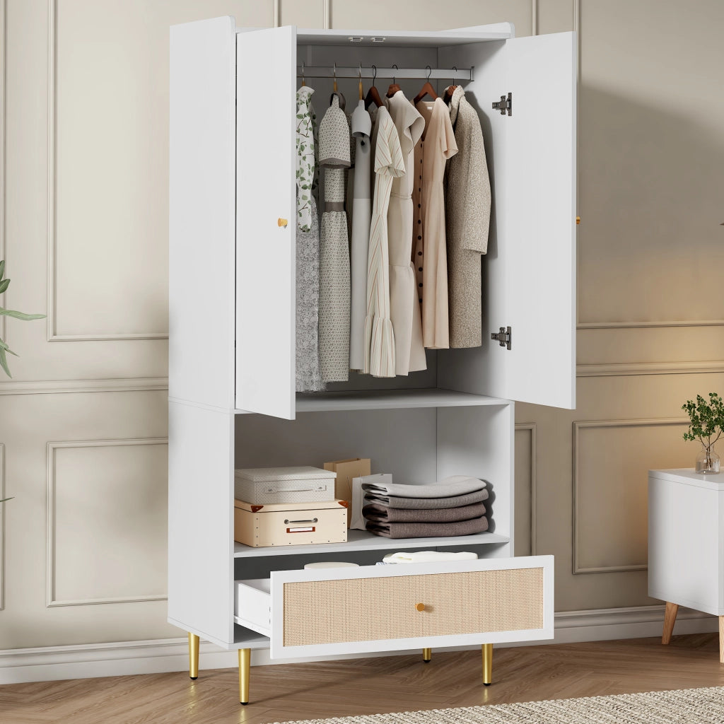 Armadio a 2 ante con cassetto in effetto rattan, barra appendiabiti e ripiano aperto, colore bianco/naturale, 80x48x175 cm
