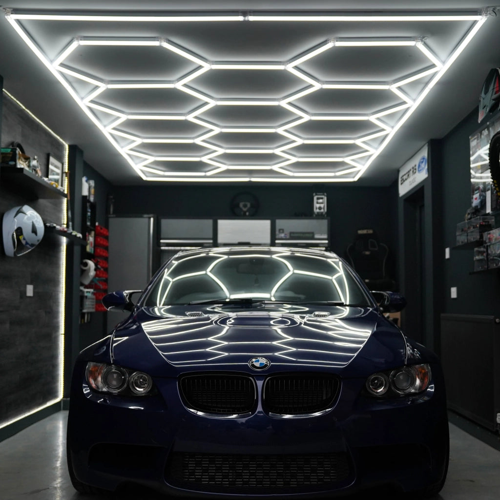 Illuminazione LED Esagonale 14x 6000K con Cornice per Garage e Palestra