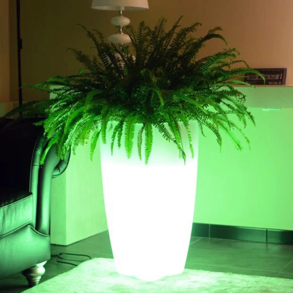 Vaso Agave Quadrato Con Led Multicolor Batteria Solare H 70 33x33Cm