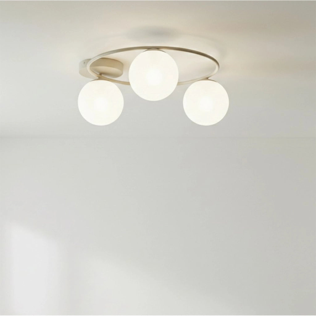 Lampada a sospensione SOPRA con sfere in vetro bianco opale