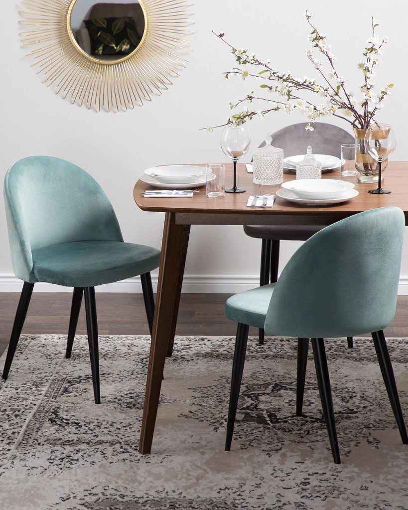 Set di 2 sedie da pranzo in tessuto di velluto verde menta moderno design retrò gambe oblique nere