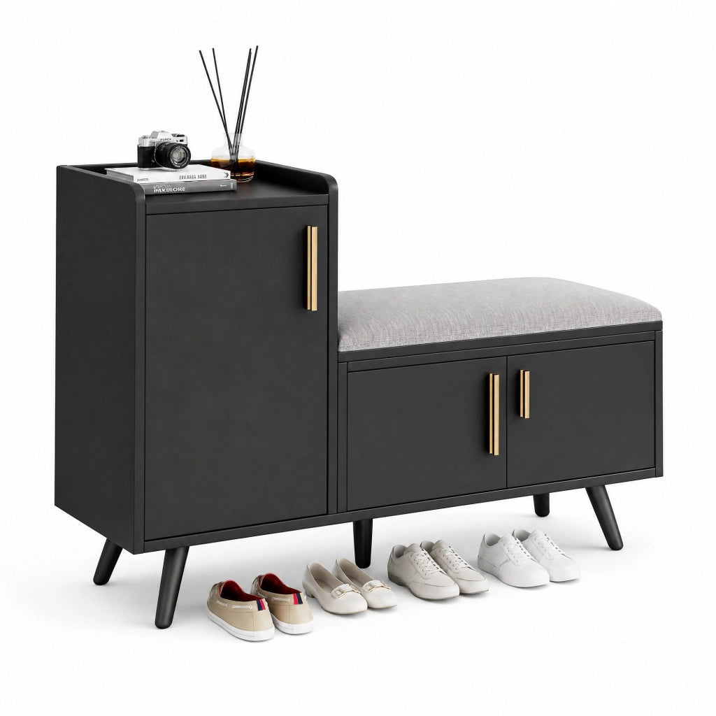 Panca scarpiera con seduta imbottita nera 100x34x68,5 cm in truciolare con ripiani regolabili e 3 ante