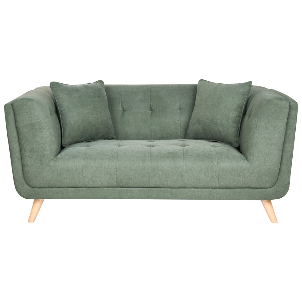 Divano a 2 posti in tessuto con cuscini decorativi, gambe in legno e trapuntatura decorativa, stile retrò, verde