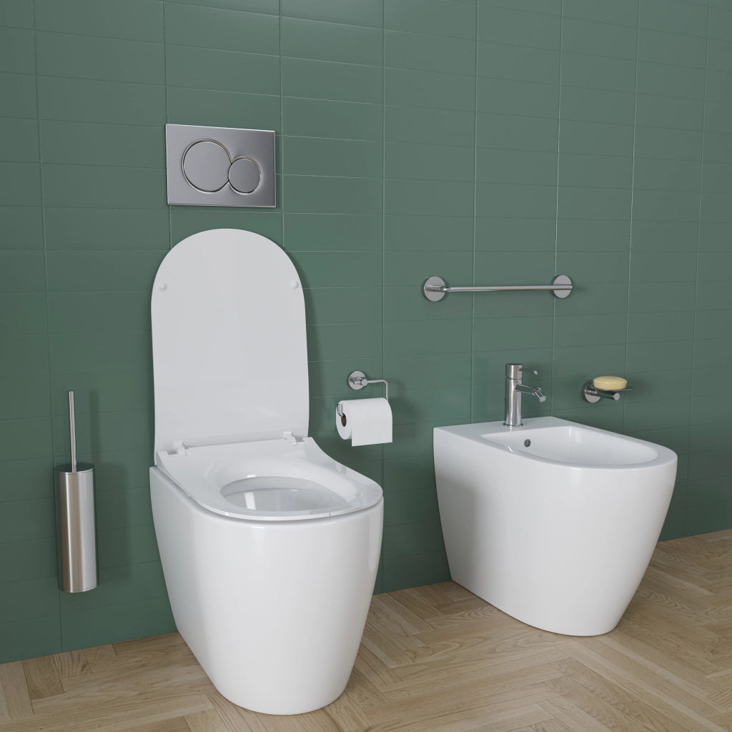 Coppia WC E Bidet Filo Parete Sanitari Moderni In Ceramica Con Copriwater Soft Close Chiusura Ammortizzata Design Elegante Per Arredo Bagno Colore Bianco Lucido