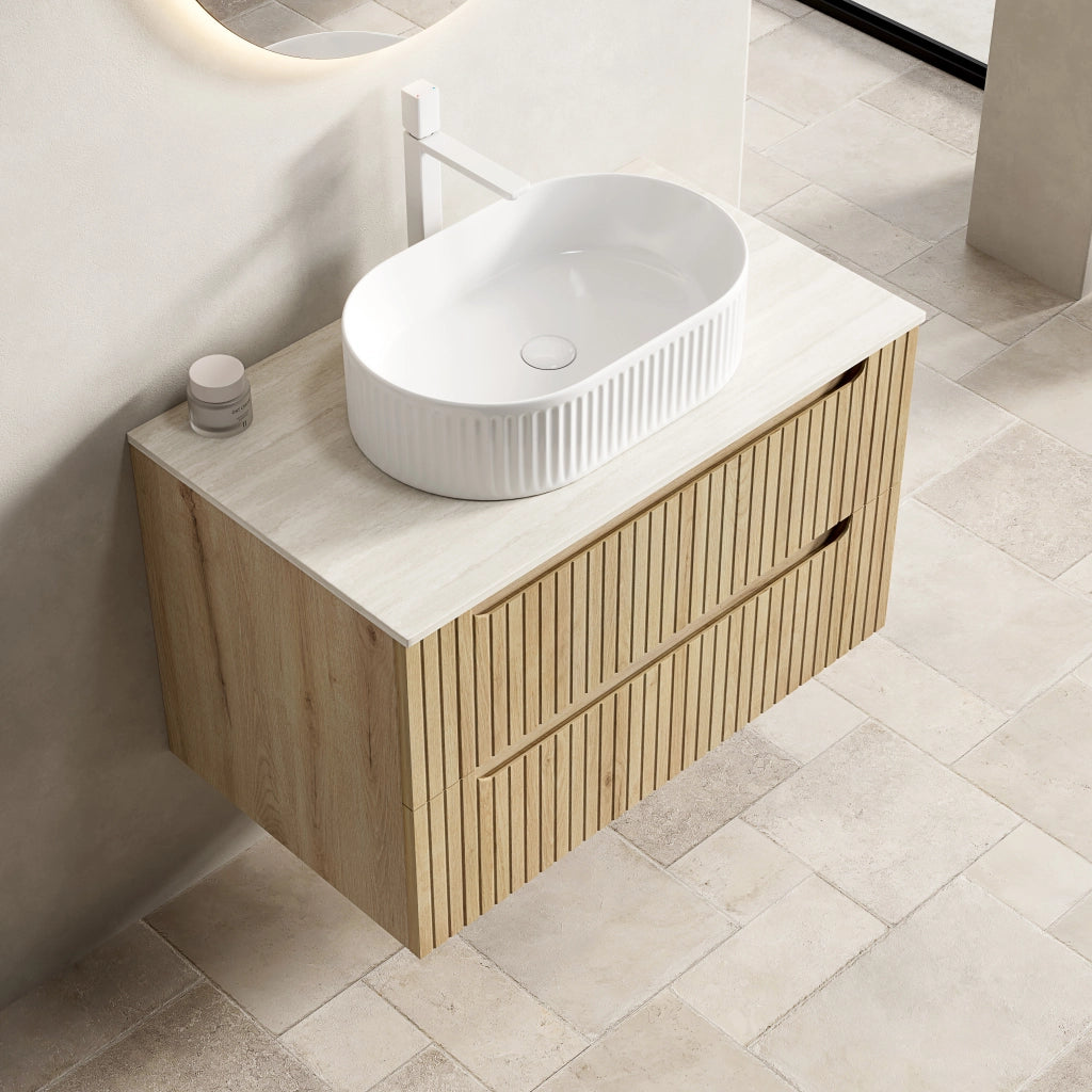 Mobiletto con lavabo ovale in ceramica piano in pietra sinterizzata travertino 2 cassetti bianco rovere chiaro
