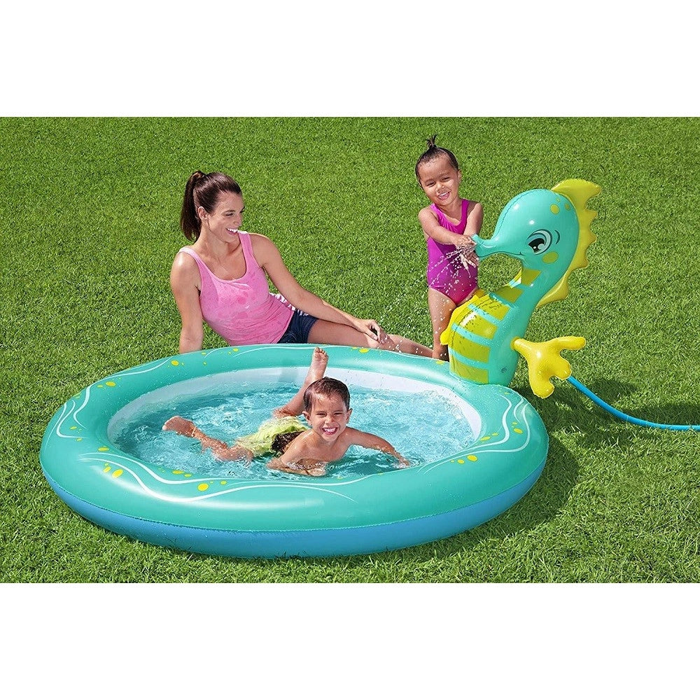Trade Shop - Piscina Per Bambini Cavaluccio Marino Spruzza Acqua 2 Anni+ 188x160x86 Cm 53114 -