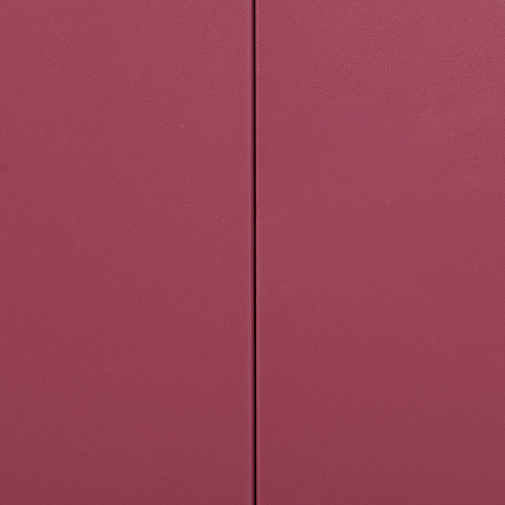 Credenza in acciaio con vetro temperato a 3 ante e ripiani regolabili rosso scuro arredi per il soggiorno dal design moderno.