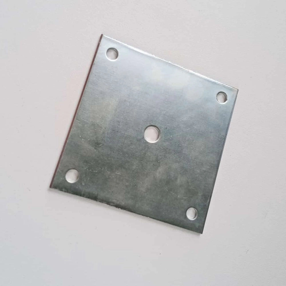 Piastra zincata 230x230mm per fissaggi a pavimento e muro