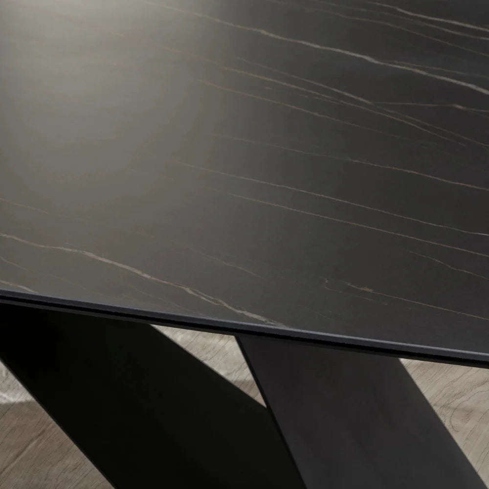 Tavolo da pranzo fisso in ceramica effetto marmo portoro Orion 220x110 cm fino a 10 posti | Duzzle