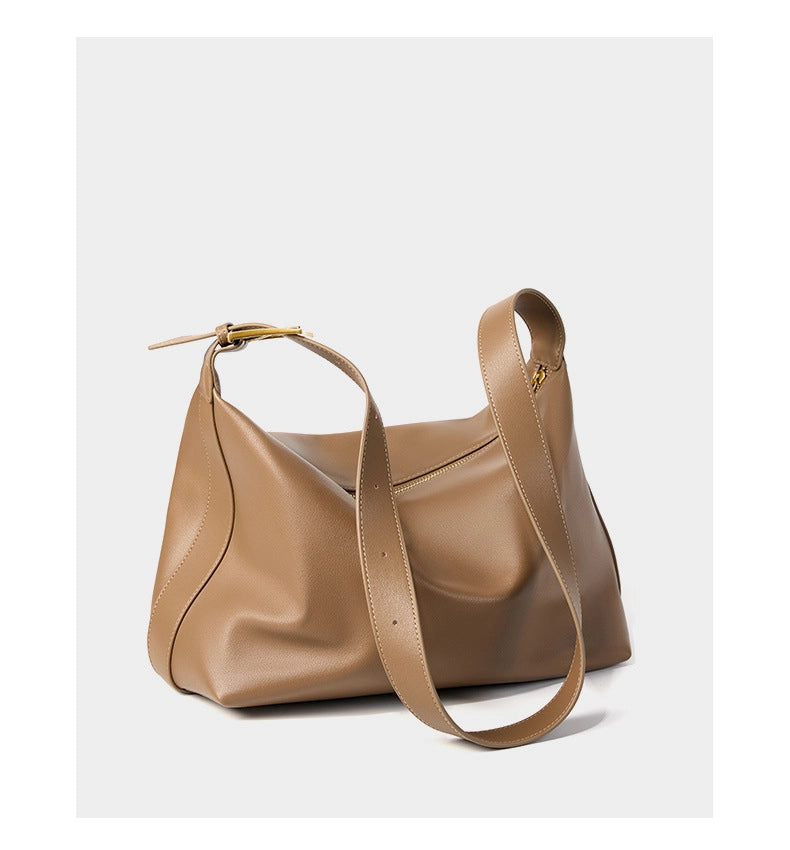Borsa a tracolla classica in vera pelle da donna, colore marrone.