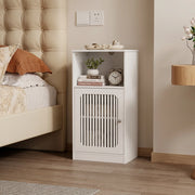 Armadietto da bagno con porta a lamelle e vano aperto, per bagno, in MDF e truciolare, bianco, 95.3 × 37.3 × 10.5 cm