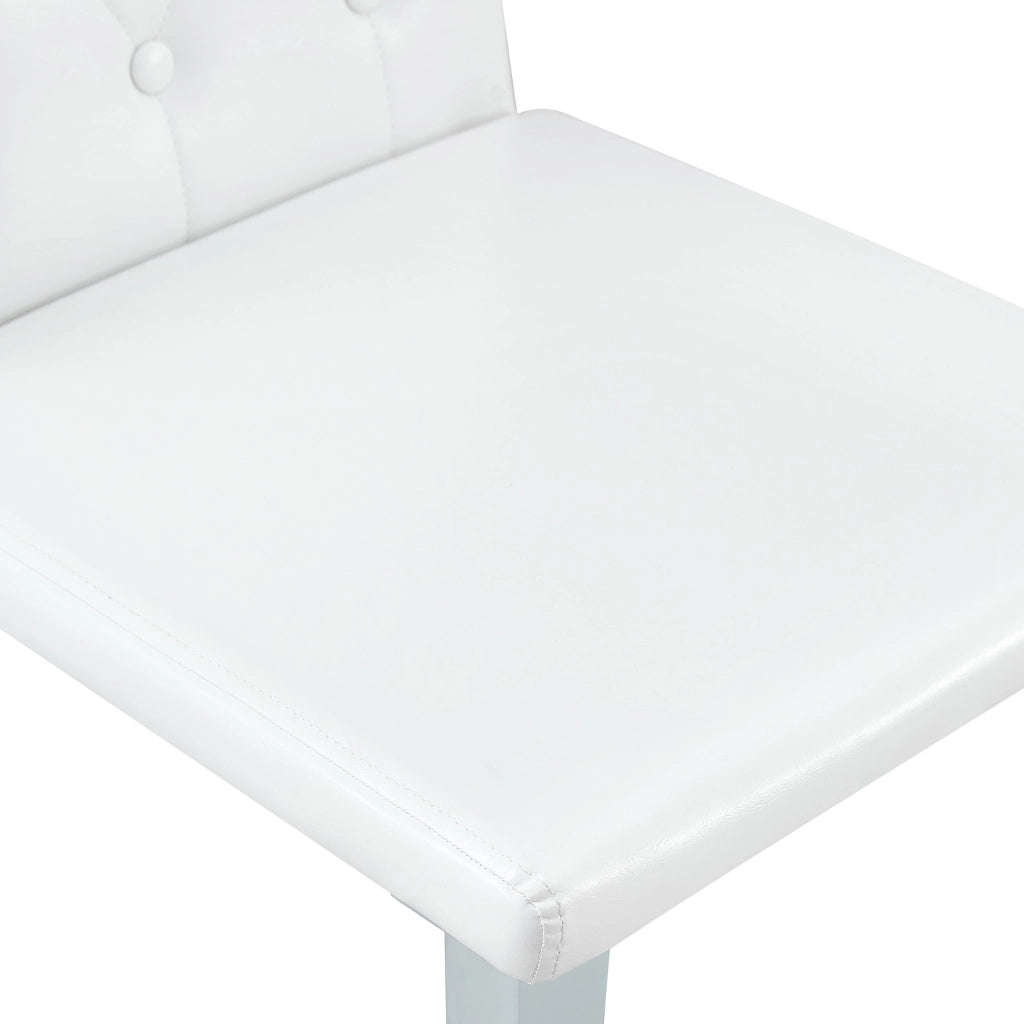 Set di 4 sedie da pranzo con schienale trapuntato e gambe in metallo; PU bianco e argento