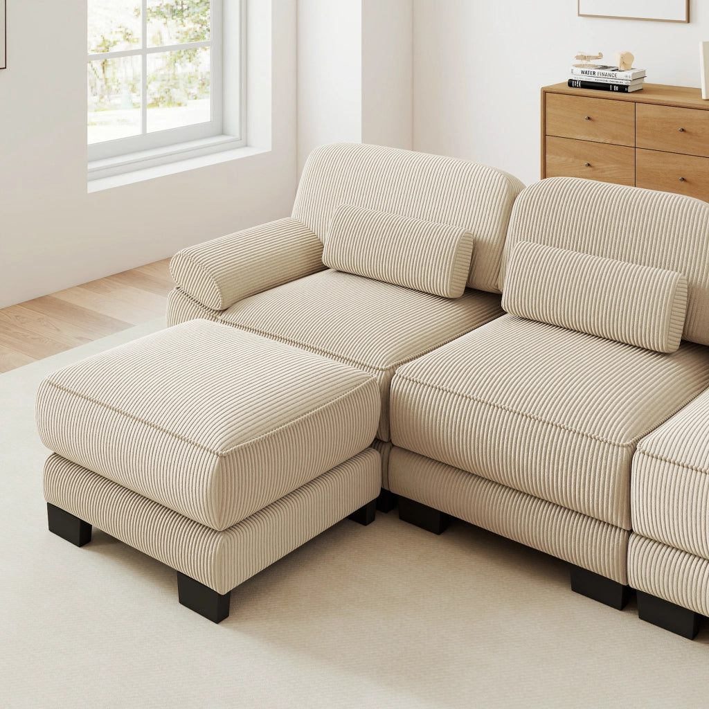 Divano modulare 3 posti a L con pouf e cuscino lombare in velluto a coste beige