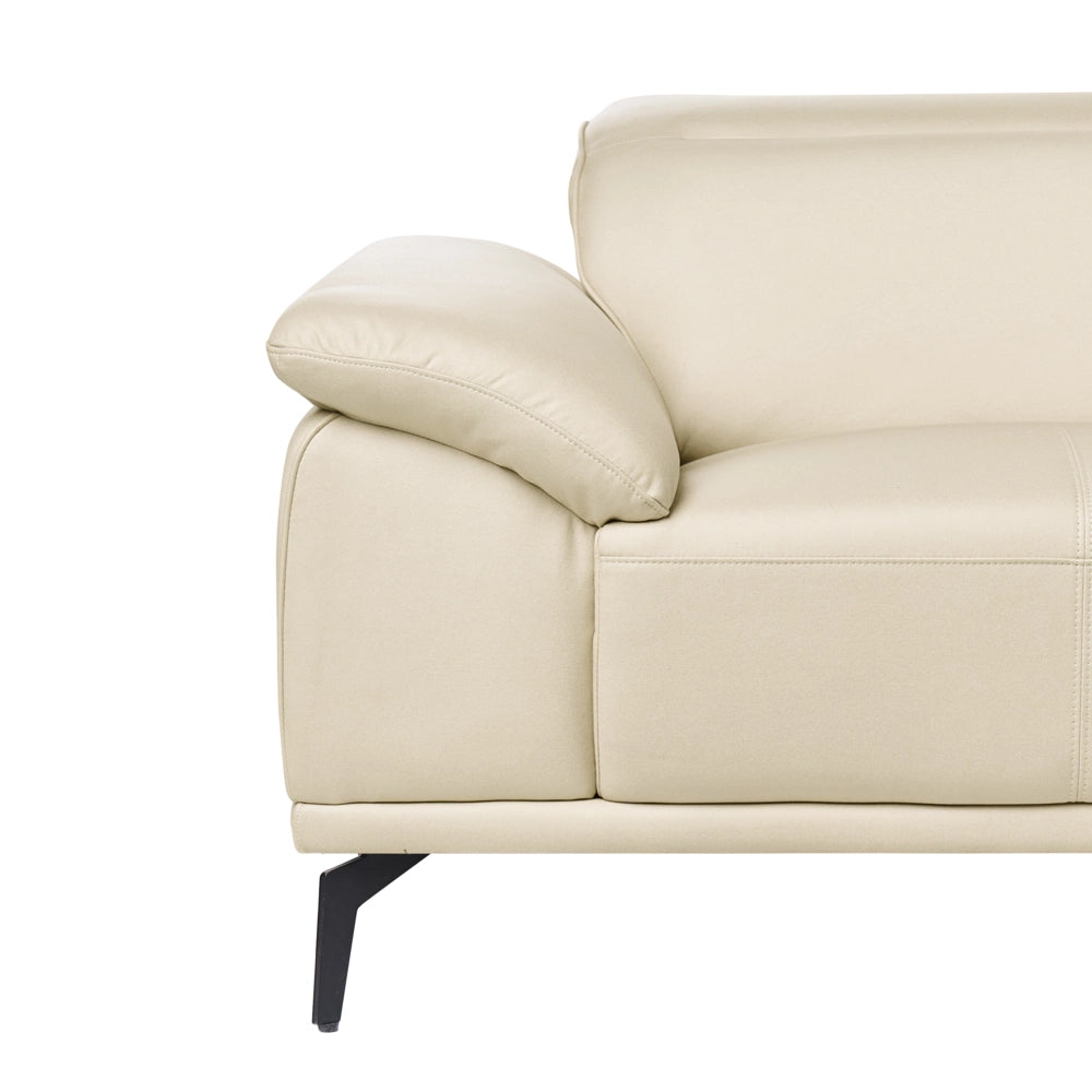 Divano 2 posti in ecopelle a due posti con poggiatesta regolabile e gambe in metallo beige soggiorno moderno