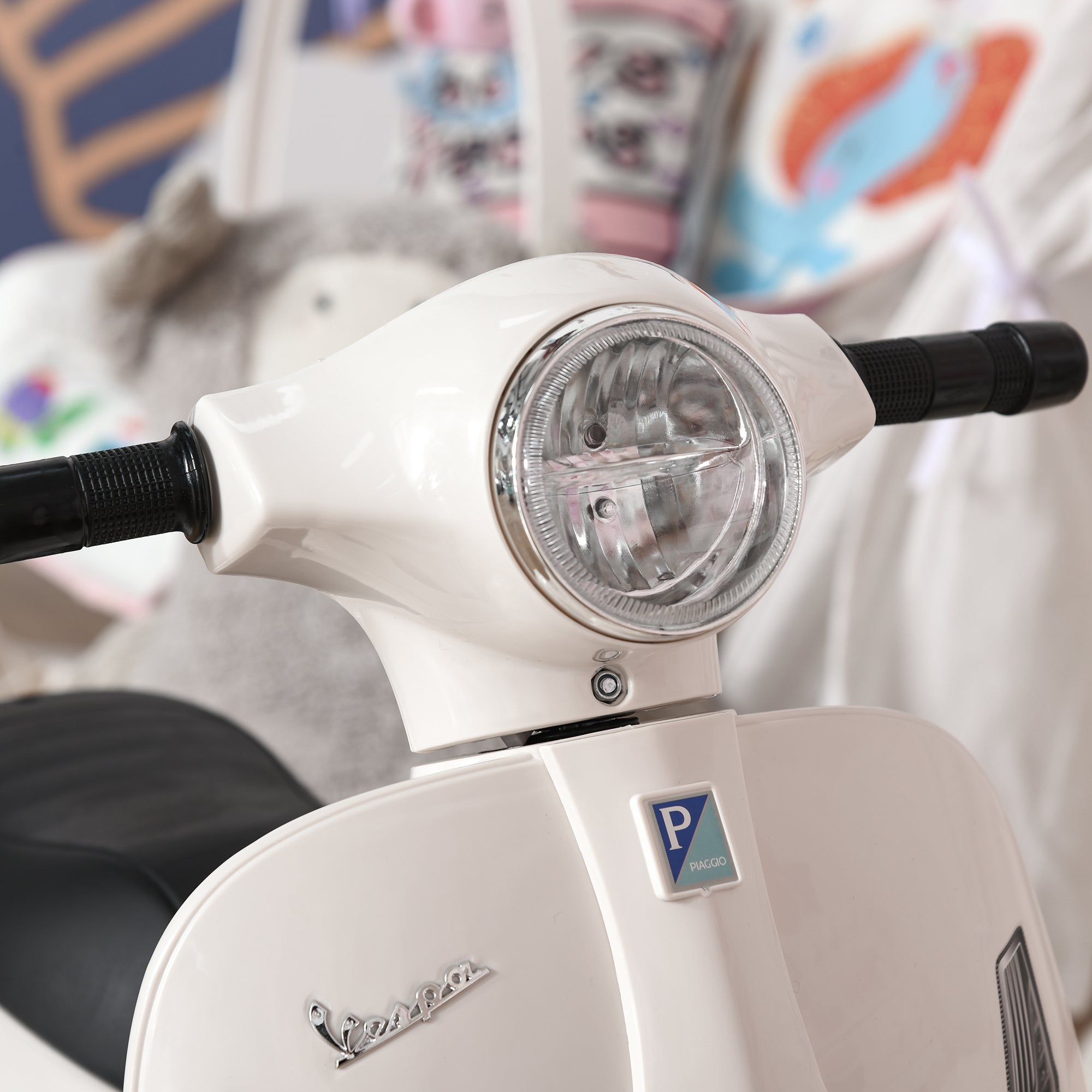 Piaggio Mini Vespa GTS Elettrica 6V per Bambini Bianca