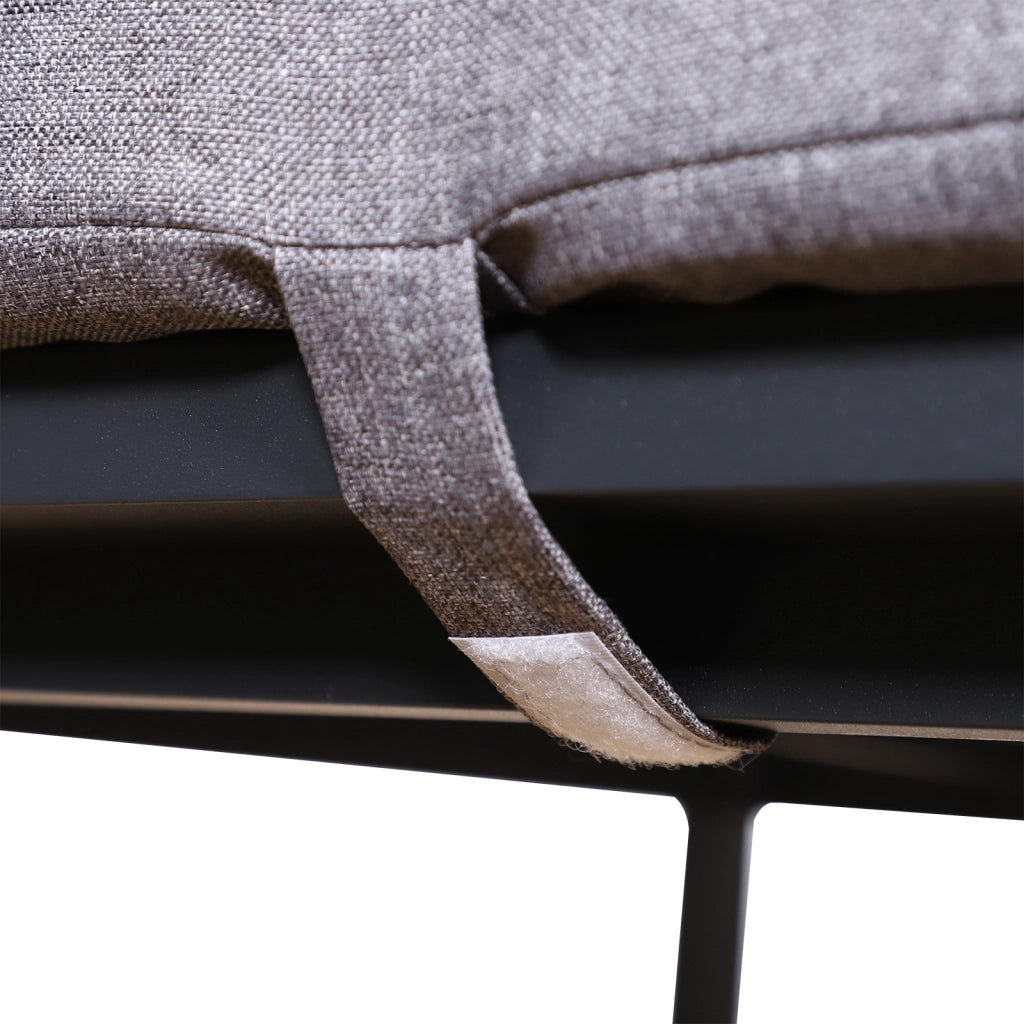 Set di mobili da giardino a 4 pezzi; divano con cuscini e tavolo con riporto; grigio poliestere; 138 x 69 x 63 cm