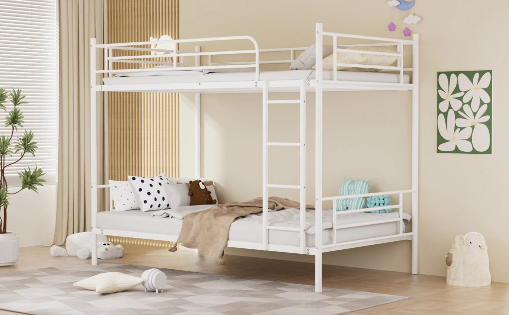 Letto a castello 90 × 190 cm con scala in metallo e barriera di sicurezza, senza materasso, bianco