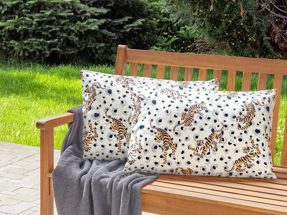 Set di 2 cuscini da giardino in poliestere multicolore 40 x 60 cm Cuscino da lancio rettangolare con motivo a tigre dal design moderno