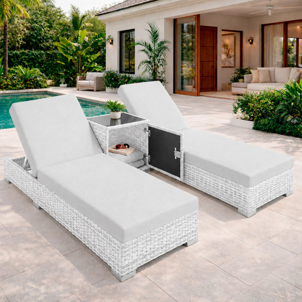 Set 2 Sdraio Prendisole in Polyrattan con Tavolino Contenitore e Cuscini Schienale Reclinabile 5 Posizioni Arredo Giardino Piscina 184x60x21 Cm Grigio Chiaro