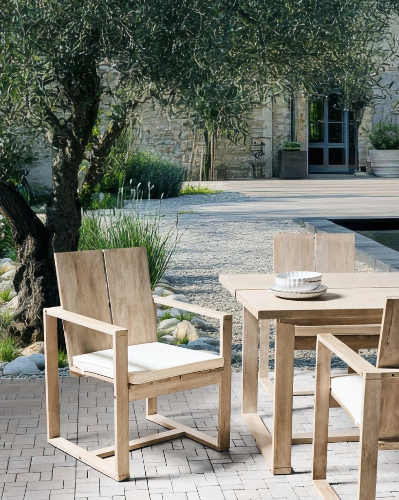Set di 2 sedie da giardino in legno di acacia chiaro con braccioli stile rustico mediterraneo