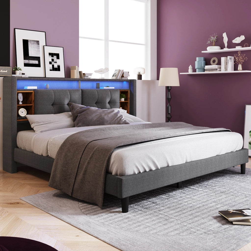 Letto matrimoniale 140x200 cm grigio con testiera contenitore, LED, USB e prese