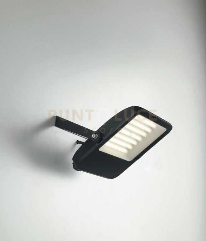 PROIETTORE LED TAURUS NERO 70W 9000LM 4000K IP65 22,9X4,8X24,9CM