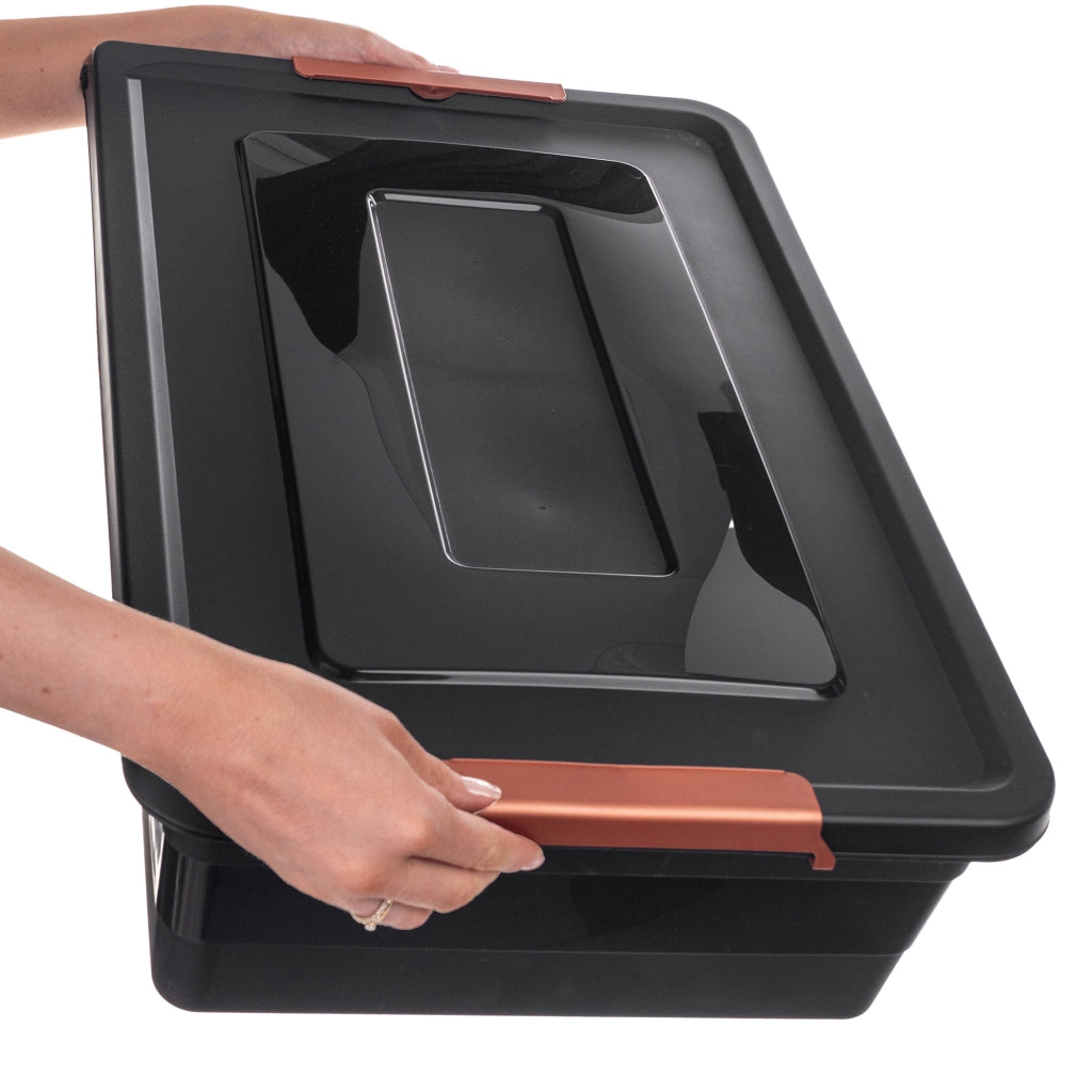 Set di 3 contenitori portaoggetti in plastica KADAX con coperchi.