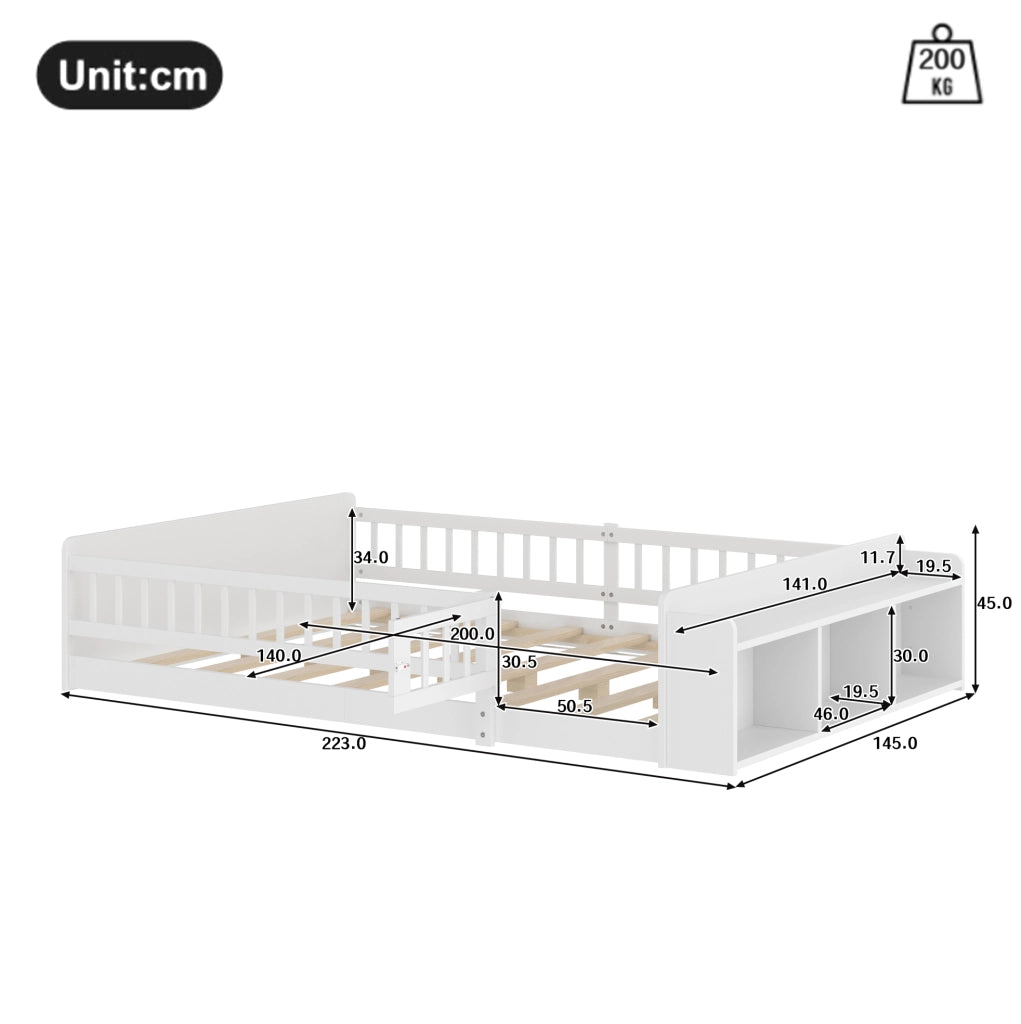 Letto per bambini 140x200 cm in pino bianco con ripiani e vano aperto